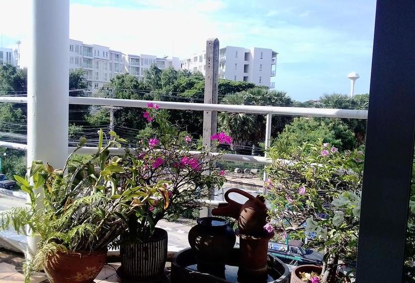 Corner Cafe Bed And Breakfast