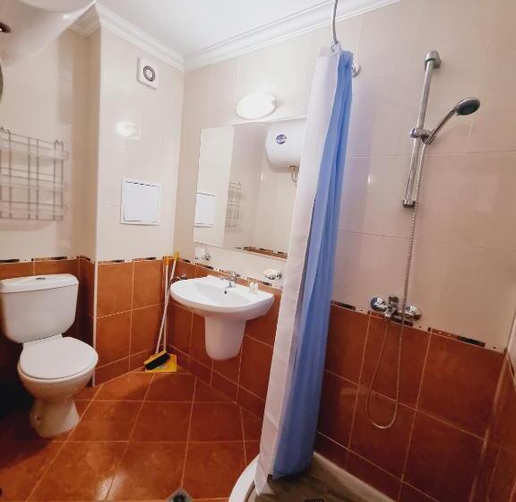 Diamond Apart Complex