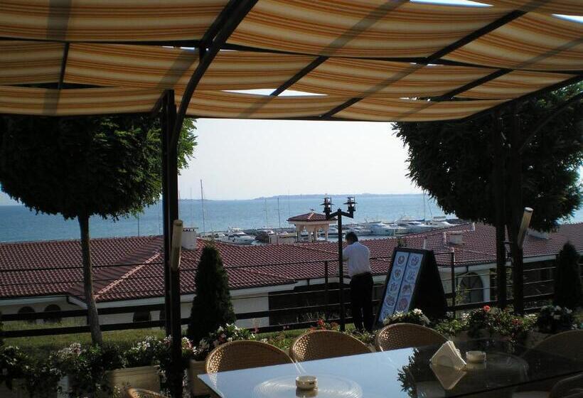 Diamond Apart Complex