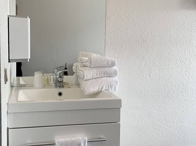 ベッドアンドブレックファースト Annex