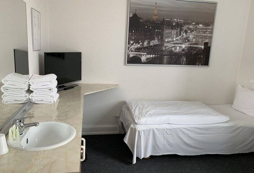 ベッドアンドブレックファースト Annex