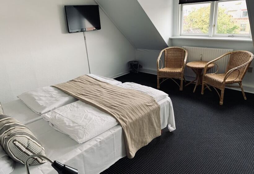 ベッドアンドブレックファースト Annex