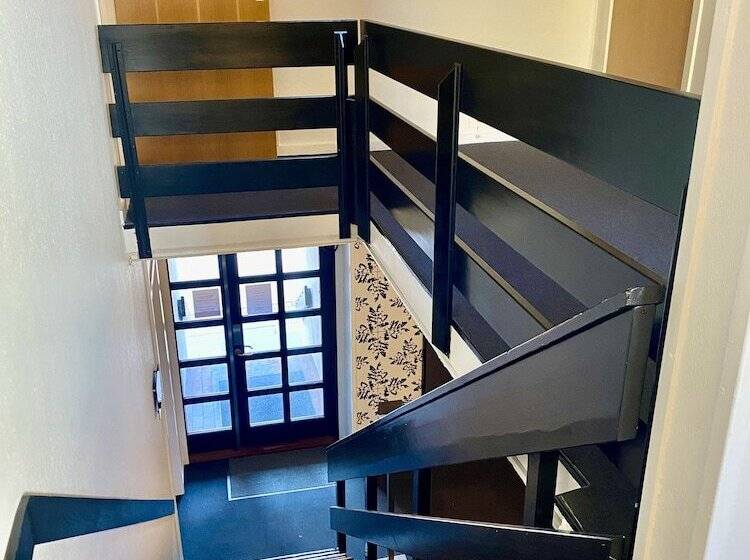 ベッドアンドブレックファースト Annex