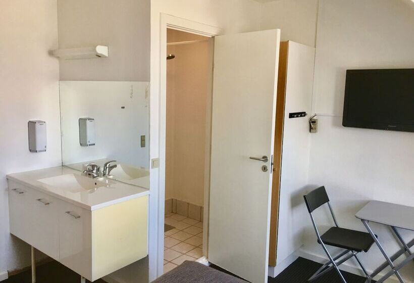 ベッドアンドブレックファースト Annex