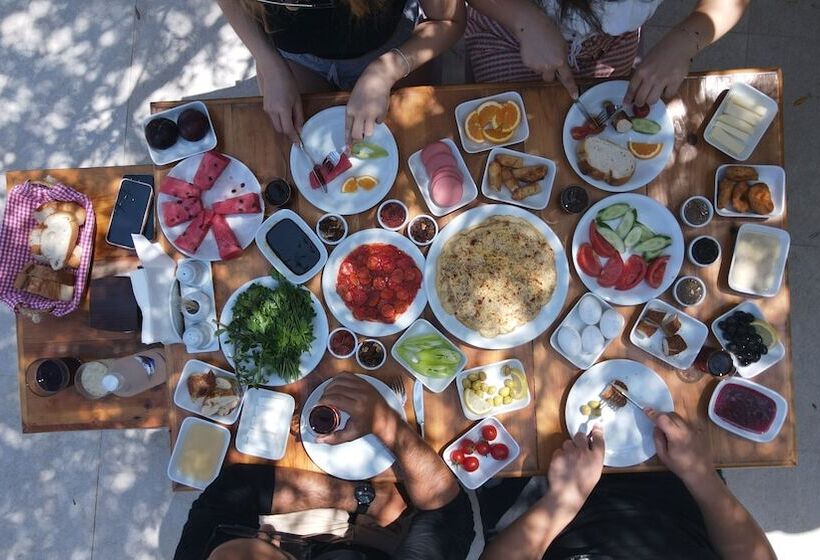 هتل Adrasan Deniz