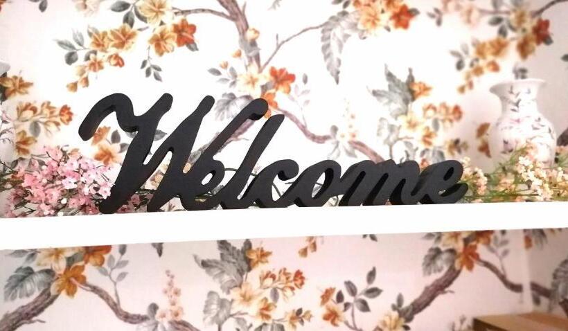 هتل Anzac Street B+bistro