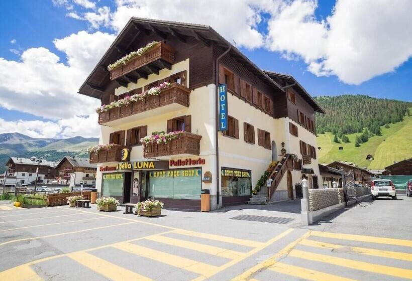 فندق Baita Della Luna