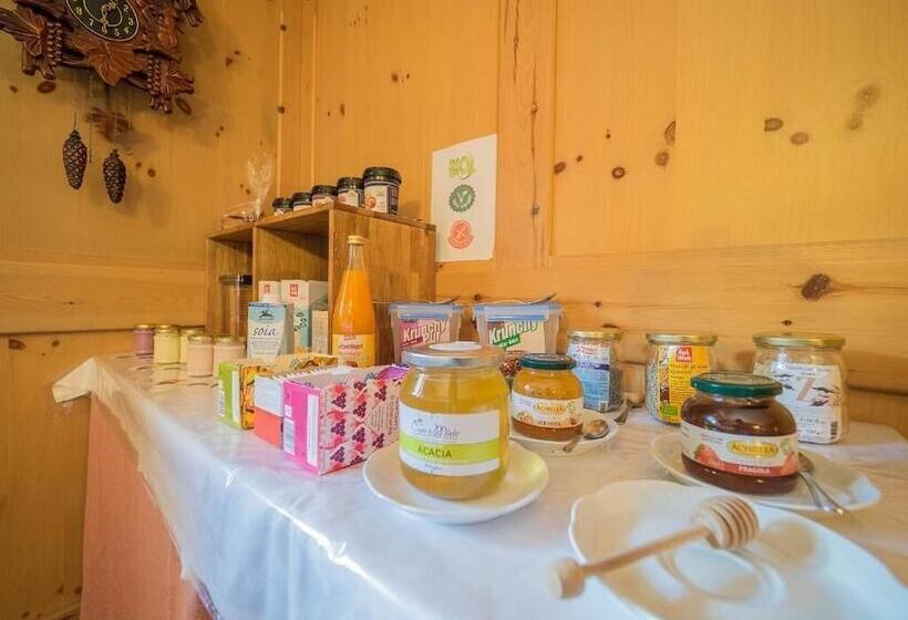 فندق Baita Della Luna