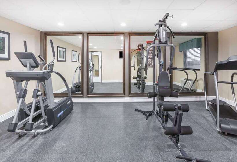 酒店 Baymont By Wyndham Midland Center