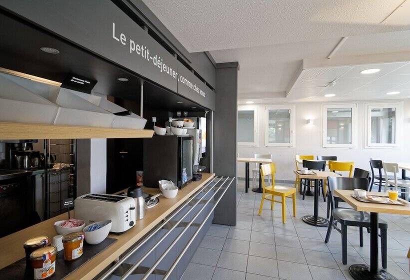 B&b Hotel Chateauroux Aéroport