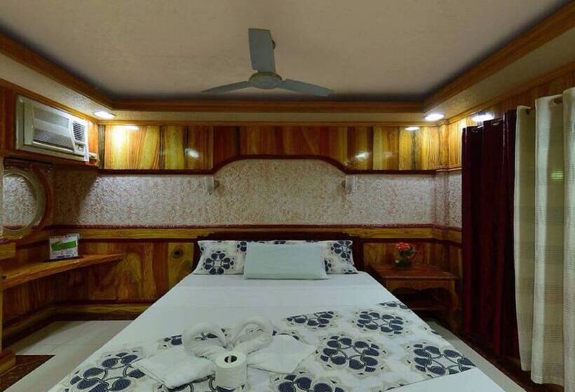 هتل Big Creek Mansion