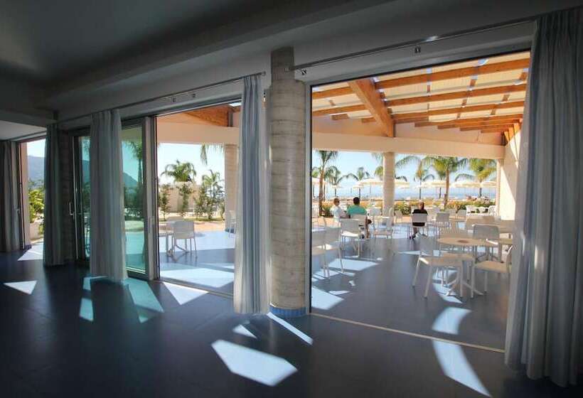 Отель Blue Bay Resort