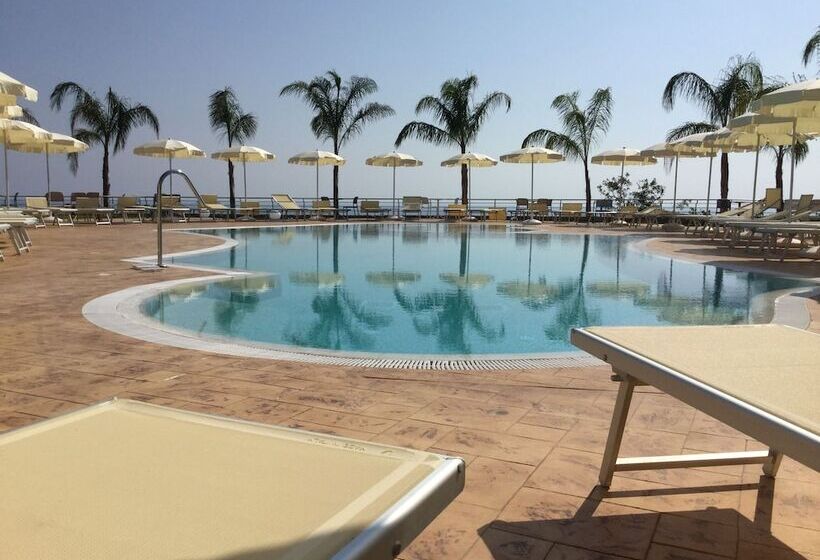 호텔 Blue Bay Resort