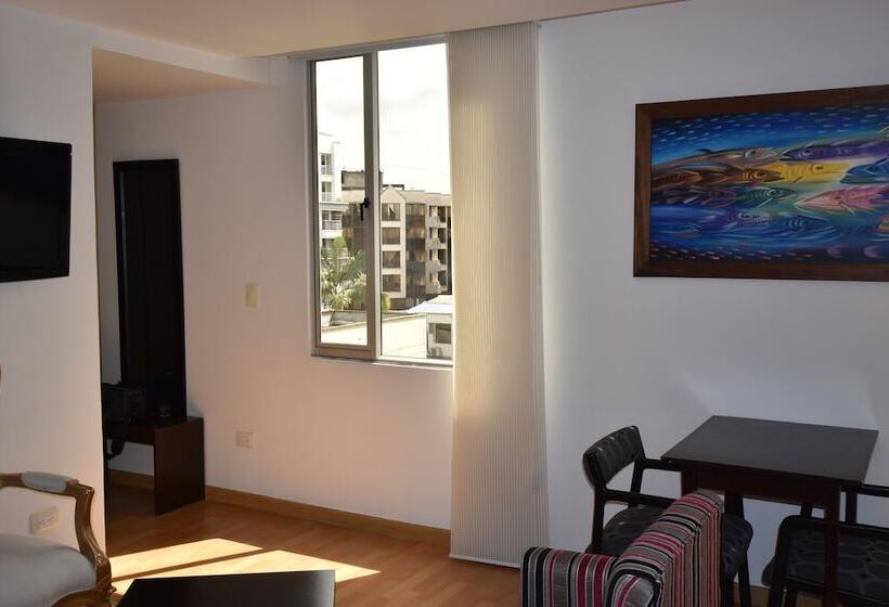 Отель Bolivar Plaza