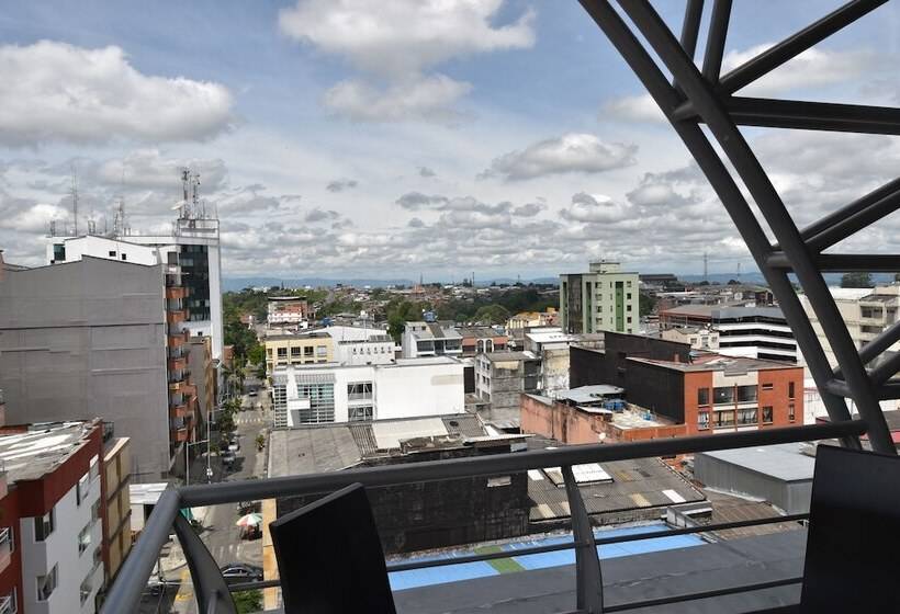 Отель Bolivar Plaza