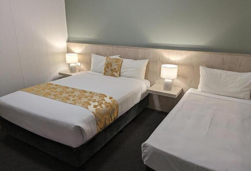 هتل Country Lodge Motor Inn