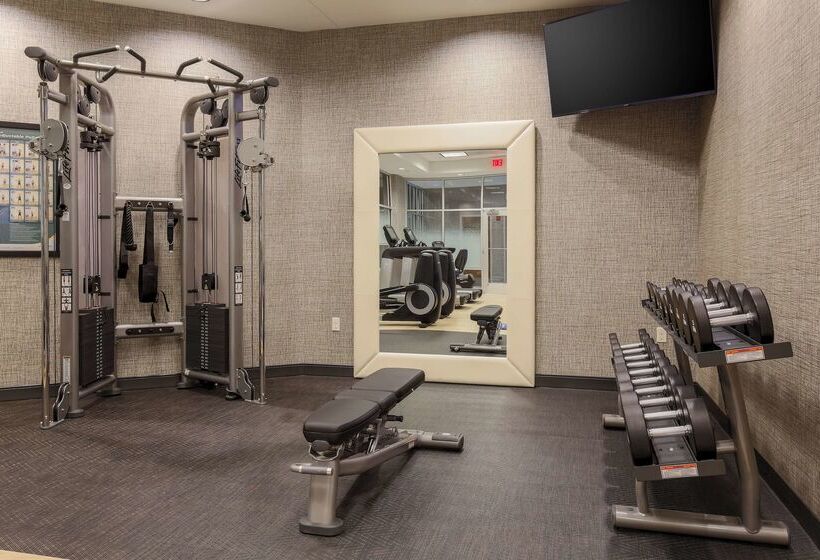 ホテル Doubletree By Hilton Evansville