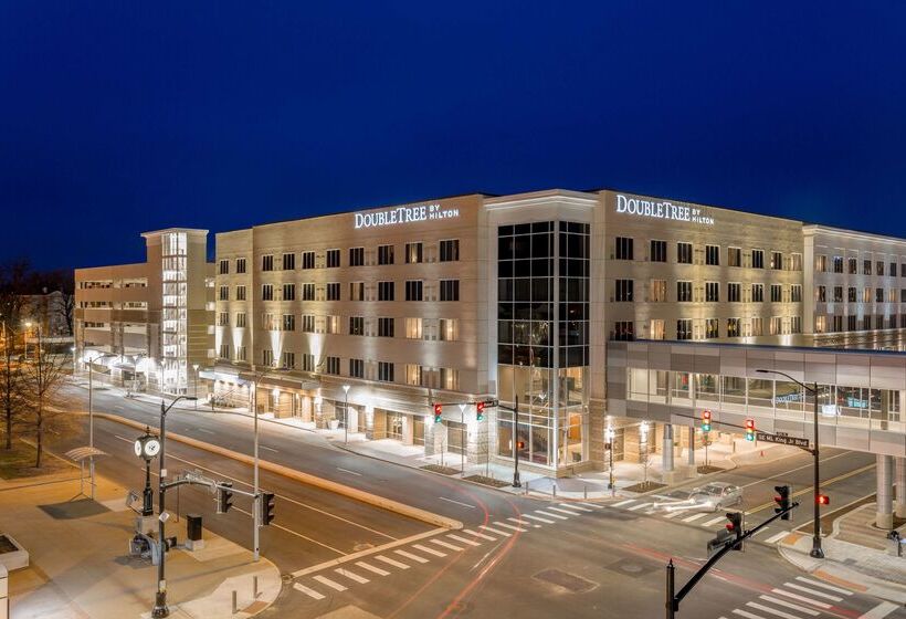 ホテル Doubletree By Hilton Evansville