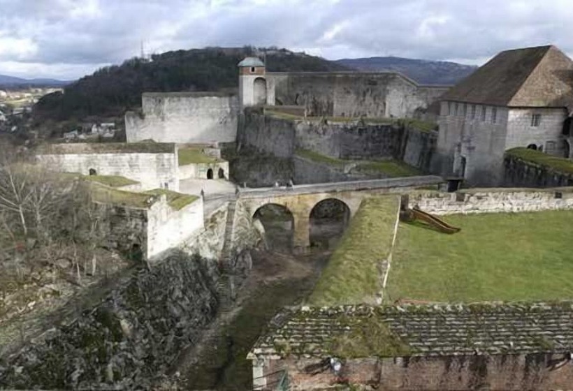 ホテル F1 Besancon Ouest Micropolis