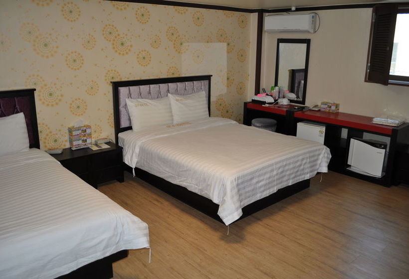 בית מלון כפרי Goodstay Woosin