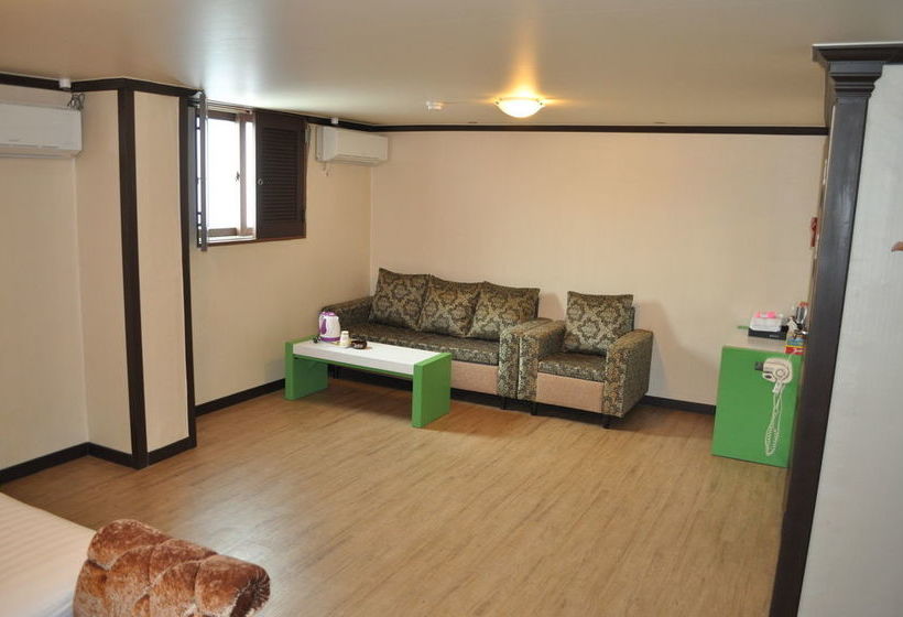فندق Goodstay Woosin