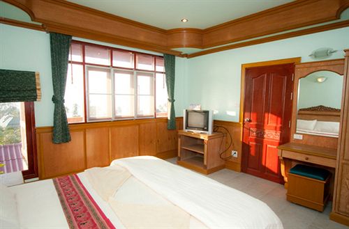 Отель Haad Yao Resort