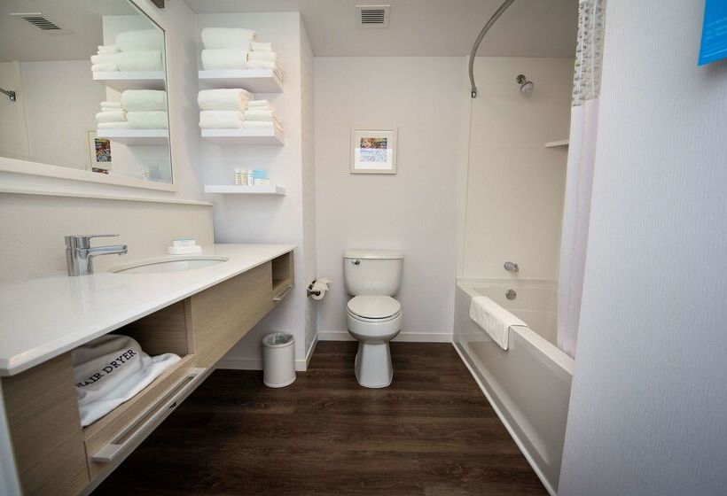 호텔 Hampton Inn & Suites By Hilton Truro