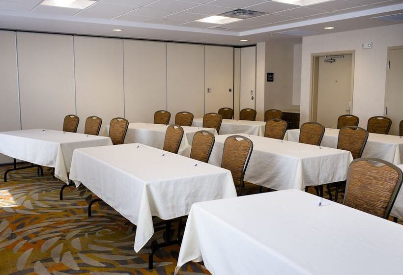 호텔 Hampton Inn & Suites By Hilton Truro