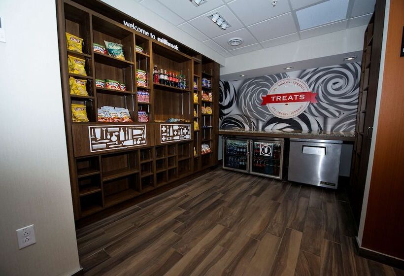 호텔 Hampton Inn & Suites By Hilton Truro