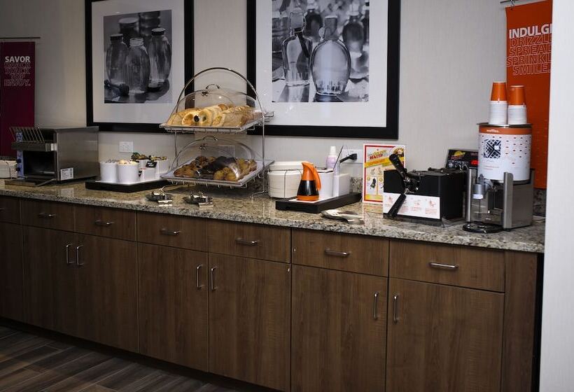 호텔 Hampton Inn & Suites By Hilton Truro