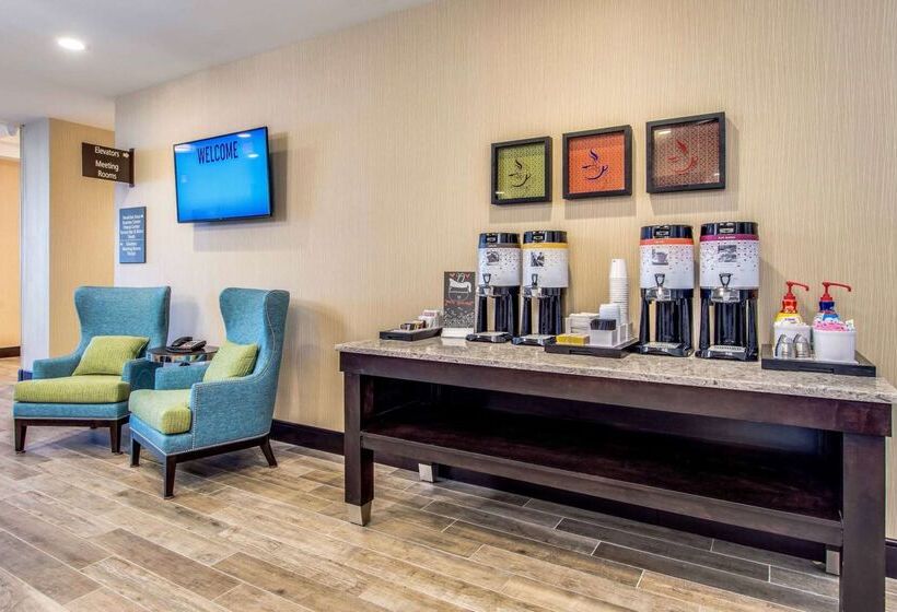 فندق Hampton Inn & Suites Clearwater Beach