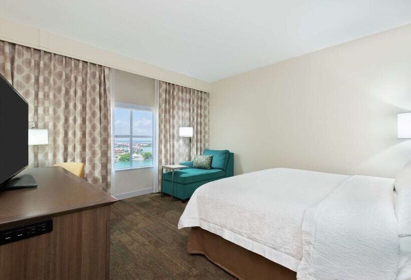 בית מלון כפרי Hampton Inn & Suites Clearwater Beach