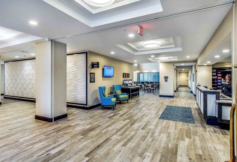 فندق Hampton Inn & Suites Clearwater Beach