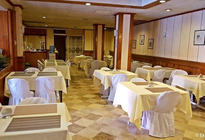 هتل Henrico  Kisad