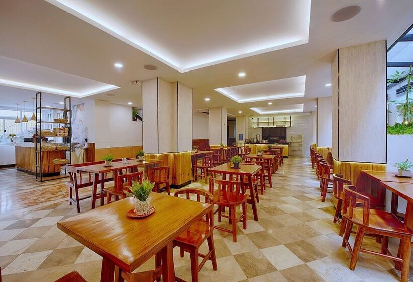 هتل Henrico  Kisad