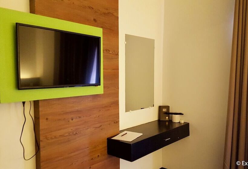 هتل Henrico  Kisad