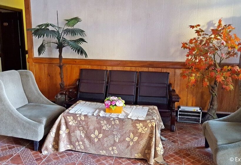 هتل Henrico  Kisad