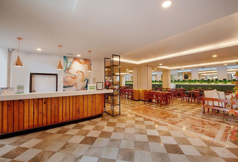 هتل Henrico  Kisad