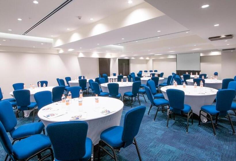 ホテル Holiday Inn Express Mexico Aeropuerto, An Ihg