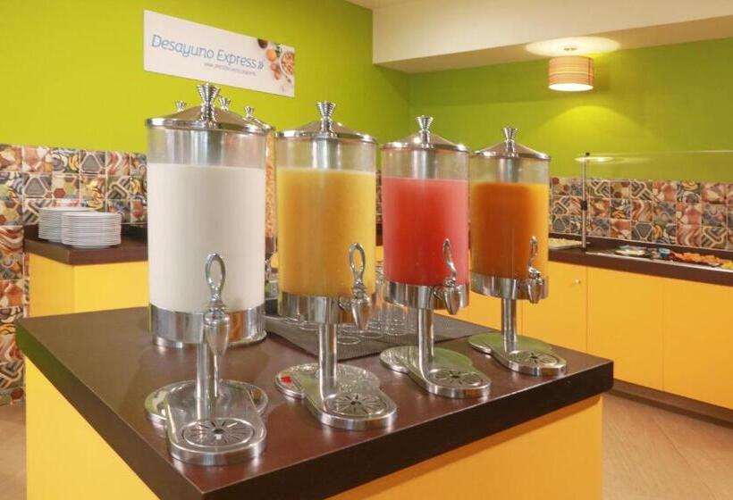 ホテル Holiday Inn Express Mexico Aeropuerto, An Ihg