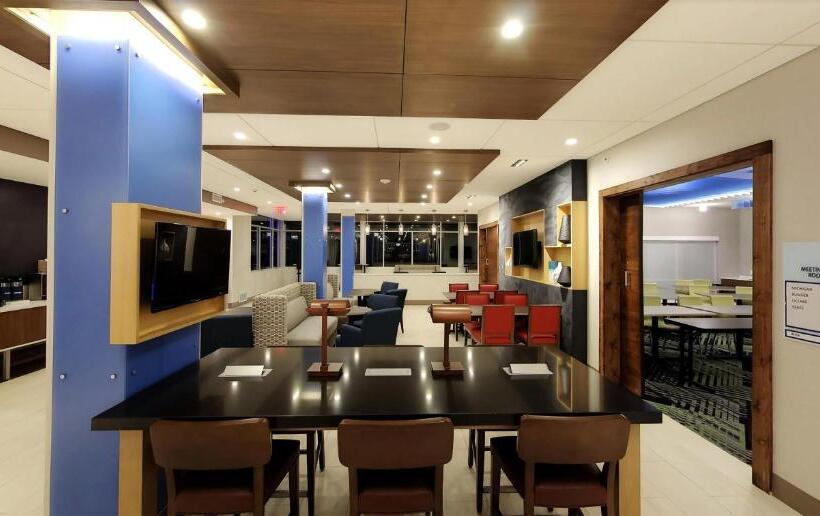 酒店 Holiday Inn Express & Suites   Detroit Northwest   Livonia, An Ihg