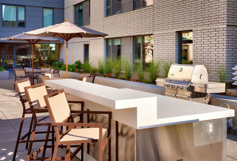 Отель Hyatt House Portland/downtown