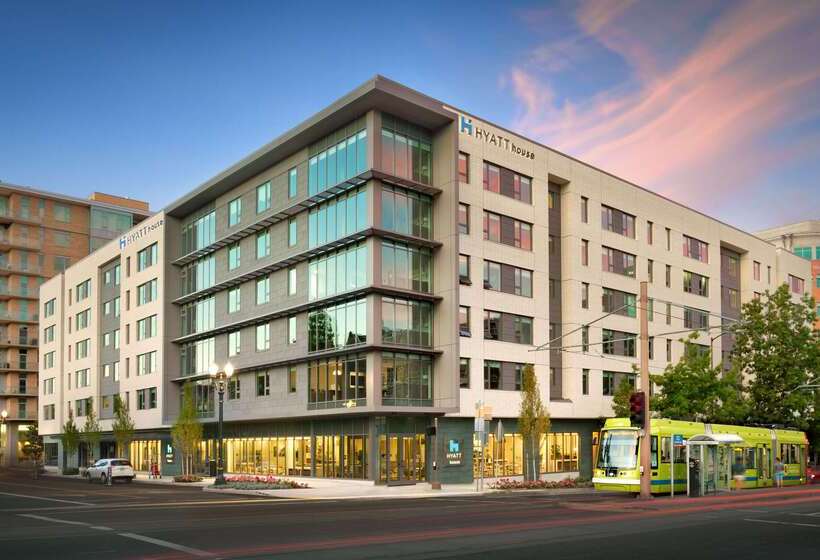 Отель Hyatt House Portland/downtown