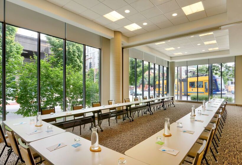 Отель Hyatt House Portland/downtown