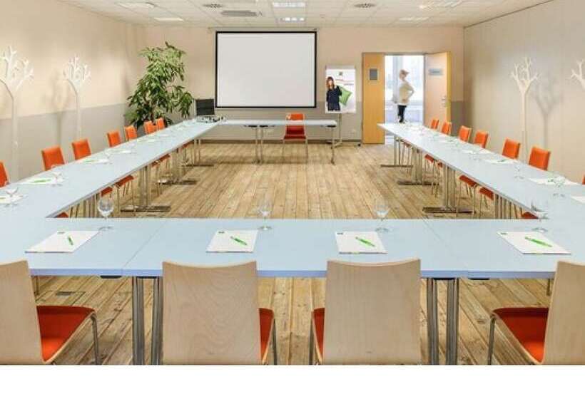 هتل Ibis Styles Gniezno Stare Miasto