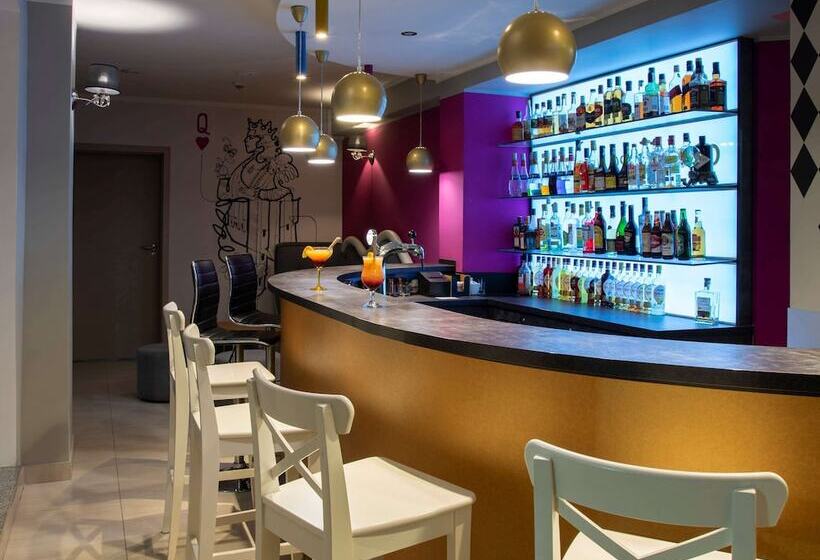 هتل Ibis Styles Gniezno Stare Miasto