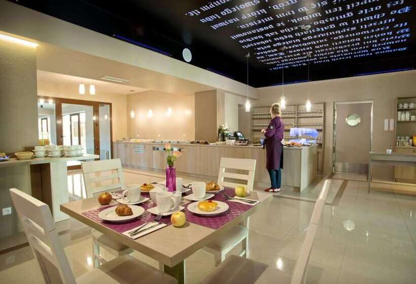 هتل Ibis Styles Gniezno Stare Miasto