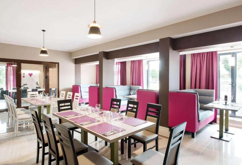 هتل Ibis Styles Gniezno Stare Miasto