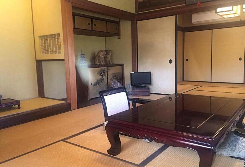 בית מלון כפרי Ise Todaya Ryoan