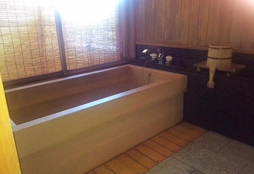 בית מלון כפרי Ise Todaya Ryoan